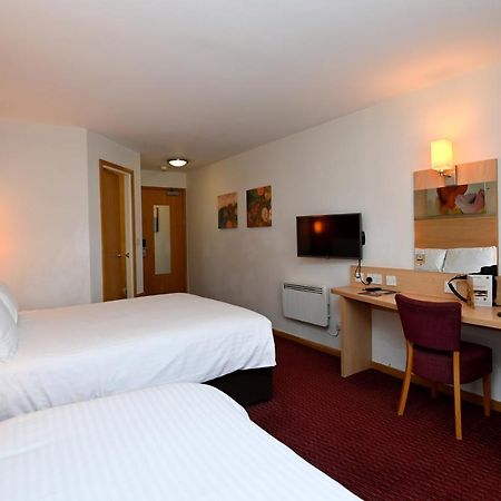Meadow Farm Redditch By Marstons Inns Екстер'єр фото