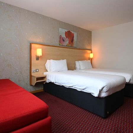 Meadow Farm Redditch By Marstons Inns Екстер'єр фото